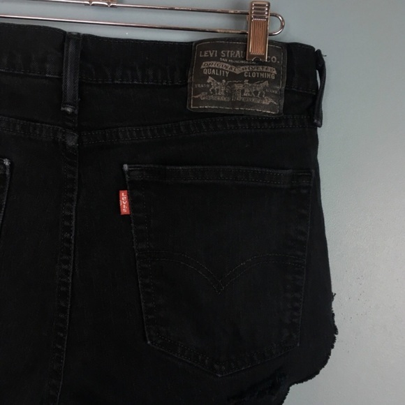 Levi Black Cutoffs - Picture 1 of 7